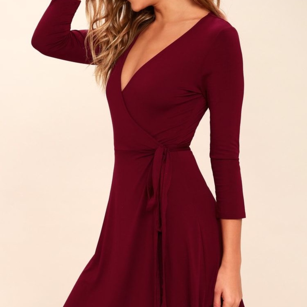 Lulus XS burgundy wrap dress- never worn